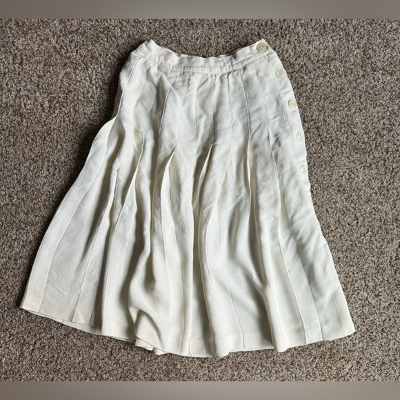 Vintage Anne Klein II White Long Skirt with Buttons - Picture 4 of 10